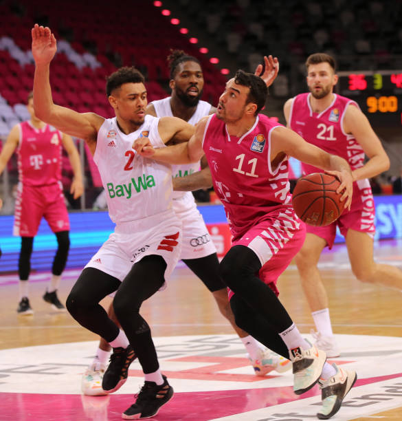 面临阵容深 面临阵容深