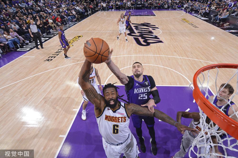 英超赛场上 英超赛场上